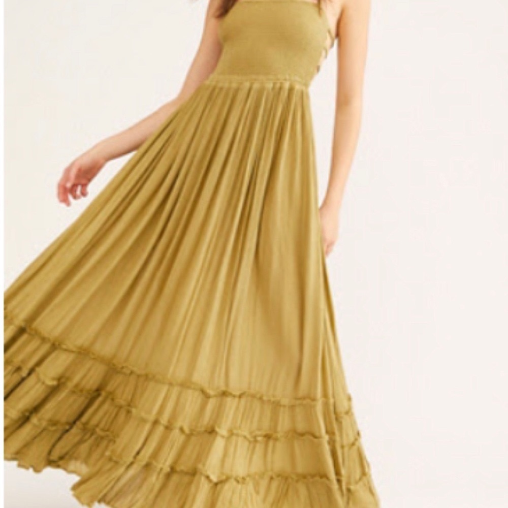 Free people “Extratropical maxi dress” olive green size small